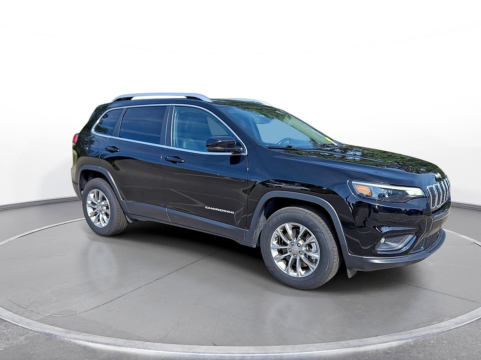 Used 2021 Jeep Cherokee Latitude Lux w/ Comfort/Convenience Group AWD/4WD image 9