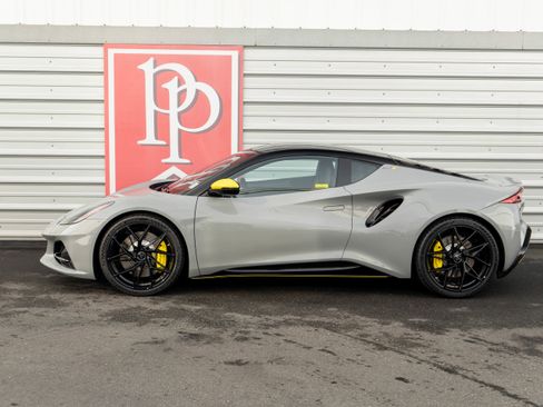 New 2026 Lotus Emira SE Racing Line image 33