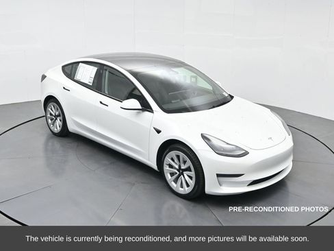 Used 2022 Tesla Model 3 Long Range image 46