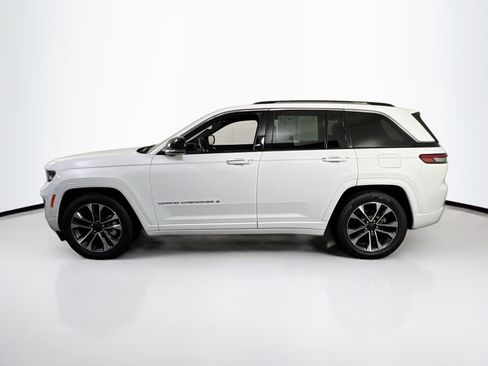Used 2022 Jeep Grand Cherokee Overland AWD/4WD image 8