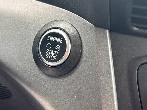 Used 2019 Ford Escape SE FWD image 33