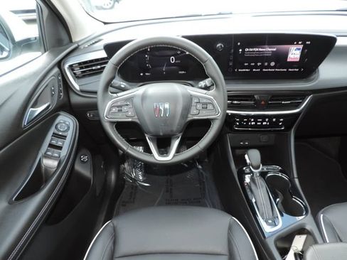 Certified 2026 Buick Encore GX Avenir w/ Avenir Technology Package FWD image 23
