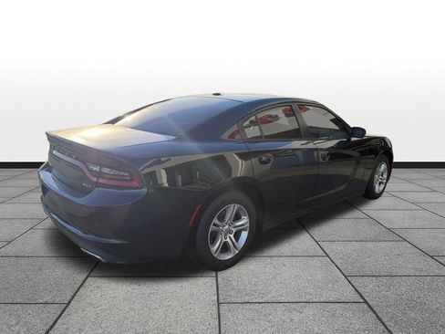 Used 2018 Dodge Charger SXT image 5