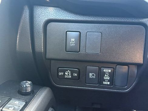 Used 2023 Toyota Tacoma TRD Sport AWD/4WD image 24