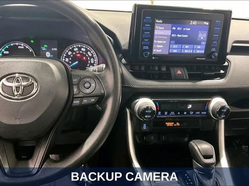 Used 2022 Toyota RAV4 XLE w/ Convenience Package AWD/4WD image 16