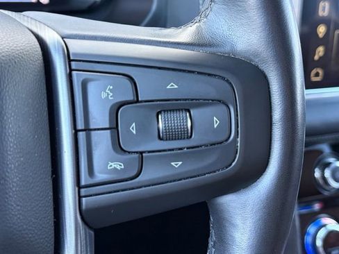 Certified 2023 GMC Yukon Denali Ultimate image 8