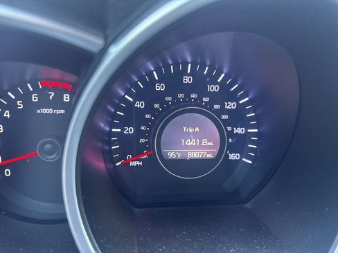 Used 2015 Kia Optima LX image 4