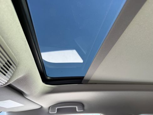 New 2026 Volkswagen Atlas SE image 19