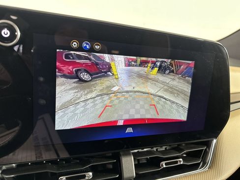 New 2026 Chevrolet Equinox ACTIV w/ Convenience Package III AWD/4WD image 16