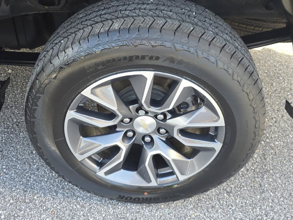 Used 2020 Chevrolet Silverado 1500 LT w/ Texas Edition RWD image 30
