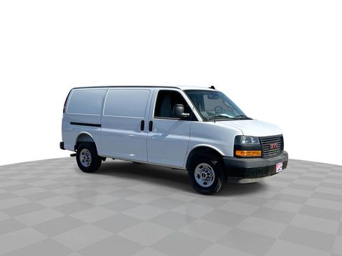 New 2025 GMC Savana 2500 w/ Driver Convenience Package image 2