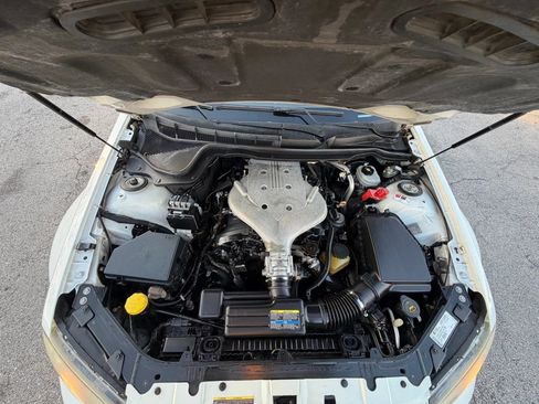 Used 2009 Pontiac G8 w/ Premium Package image 17