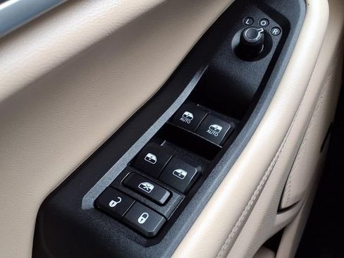 Used 2021 Jeep Grand Cherokee L Limited AWD/4WD image 16