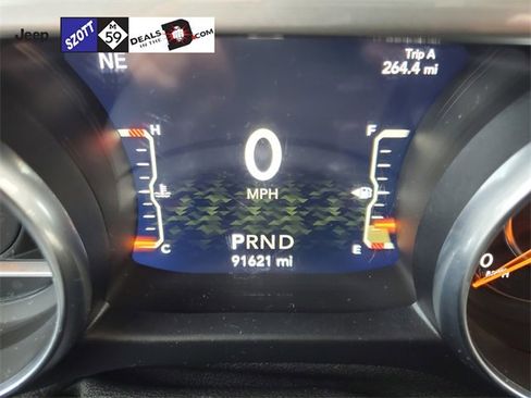 Used 2018 Jeep Wrangler Unlimited Sahara w/ Dual Top Group image 23