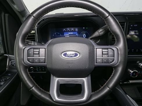 Used 2025 Ford F250 Lariat w/ Black Appearance Package AWD/4WD image 32