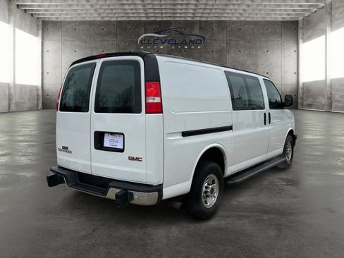 Used 2018 GMC Savana 2500 w/ Driver Convenience Package image 3