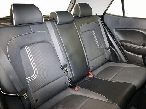 Used 2022 Hyundai Venue Limited w/ Cargo Package image 30