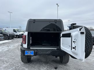 Used 2023 Ford Bronco Big Bend w/ Sasquatch Package video 2