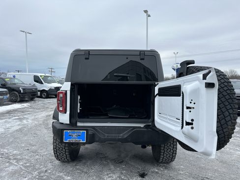 Used 2023 Ford Bronco Big Bend w/ Sasquatch Package image 2