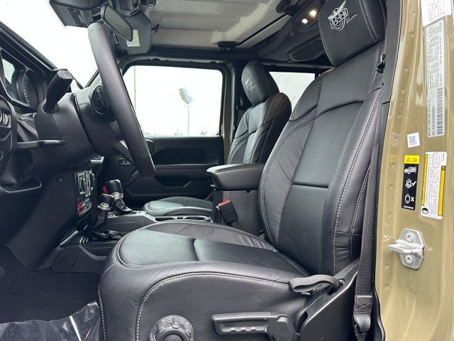 Used 2025 Jeep Wrangler Unlimited Rubicon AWD/4WD image 10