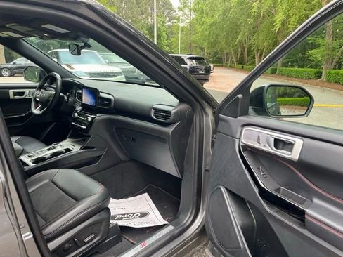 Used 2023 Ford Explorer ST-Line AWD/4WD image 10