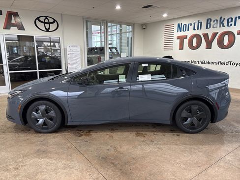 New 2026 Toyota Prius Plug-In Hybrid image 7
