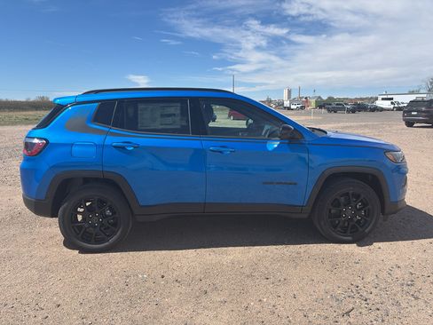 New 2026 Jeep Compass Latitude AWD/4WD image 4