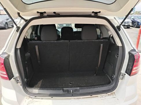 Used 2020 Dodge Journey SE w/ Blacktop Package FWD image 10