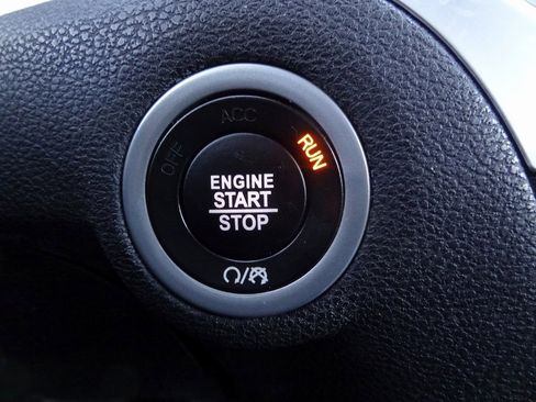 Used 2023 Chrysler 300 Touring image 19