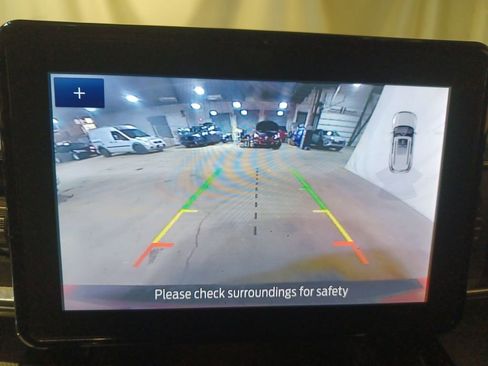 Used 2020 Ford Explorer XLT w/ Equipment Group 202A image 21