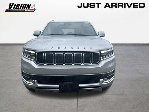 Used 2022 Jeep Wagoneer Series III w/ Convenience Group I AWD/4WD image 8