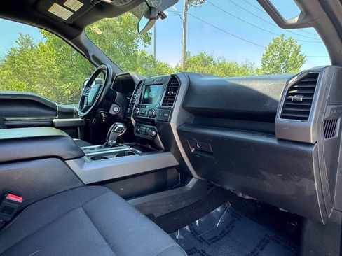 Used 2018 Ford F150 XLT w/ Equipment Group 302A Luxury AWD/4WD image 21