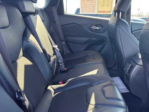 Certified 2021 Jeep Cherokee Latitude Plus image 12