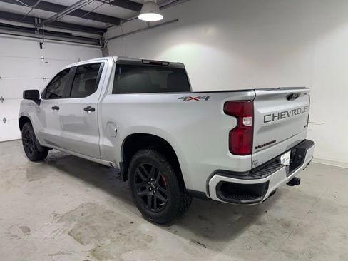 Certified 2022 Chevrolet Silverado 1500 RST w/ Redline Edition AWD/4WD image 3