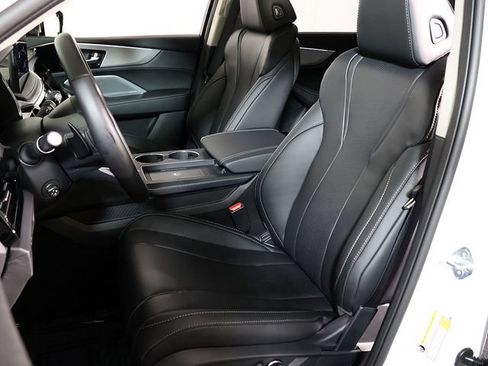 Certified 2026 Acura MDX SH-AWD w/ Technology Package image 4