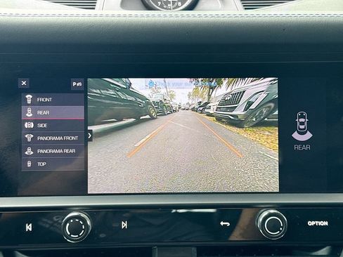 Used 2023 Porsche Macan image 15