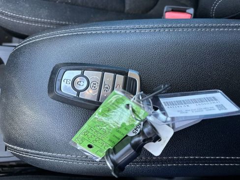 Used 2024 Ford Escape Active image 23