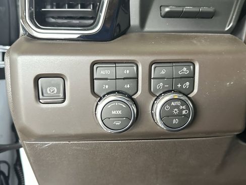 New 2026 GMC Sierra 1500 Denali w/ Technology Package image 19