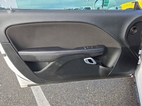 Used 2022 Dodge Challenger R/T image 17