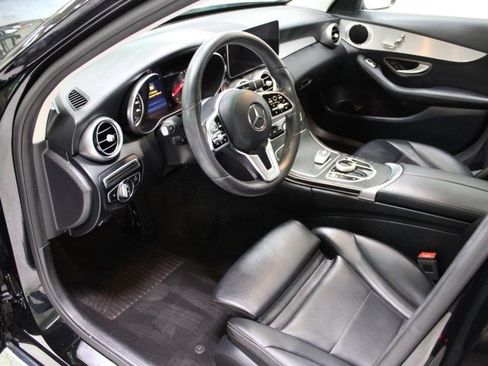 Used 2019 Mercedes-Benz C 300 Sedan image 6