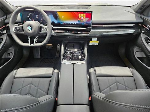 Used 2026 BMW 530i w/ M Sport Package image 14