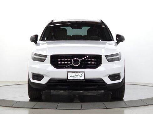Used 2021 Volvo XC40 T5 R-Design w/ Advanced Package AWD/4WD image 2