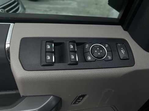 Used 2022 Ford F450 XLT AWD/4WD image 23
