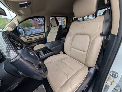 Used 2019 RAM 1500 Limited image 16