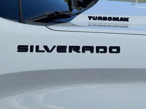 Used 2025 Chevrolet Silverado 1500 Custom w/ Turbomax Blackout Package AWD/4WD image 12
