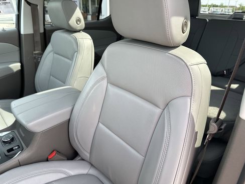 Used 2020 Chevrolet Traverse Premier AWD/4WD image 11