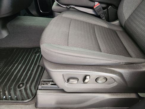 Certified 2025 Chevrolet Silverado 1500 LT image 25