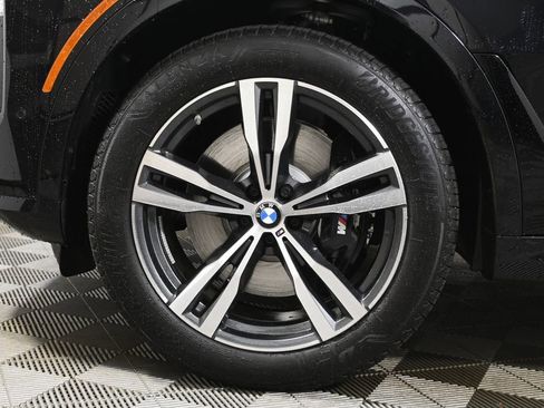 Used 2027 BMW X7 xDrive40i w/ M Sport Package AWD/4WD image 12