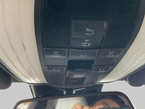 Used 2016 Mercedes-Benz E 350 Sedan image 13