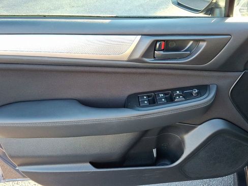 Used 2017 Subaru Legacy 2.5i w/ Alloy Wheel Package image 11